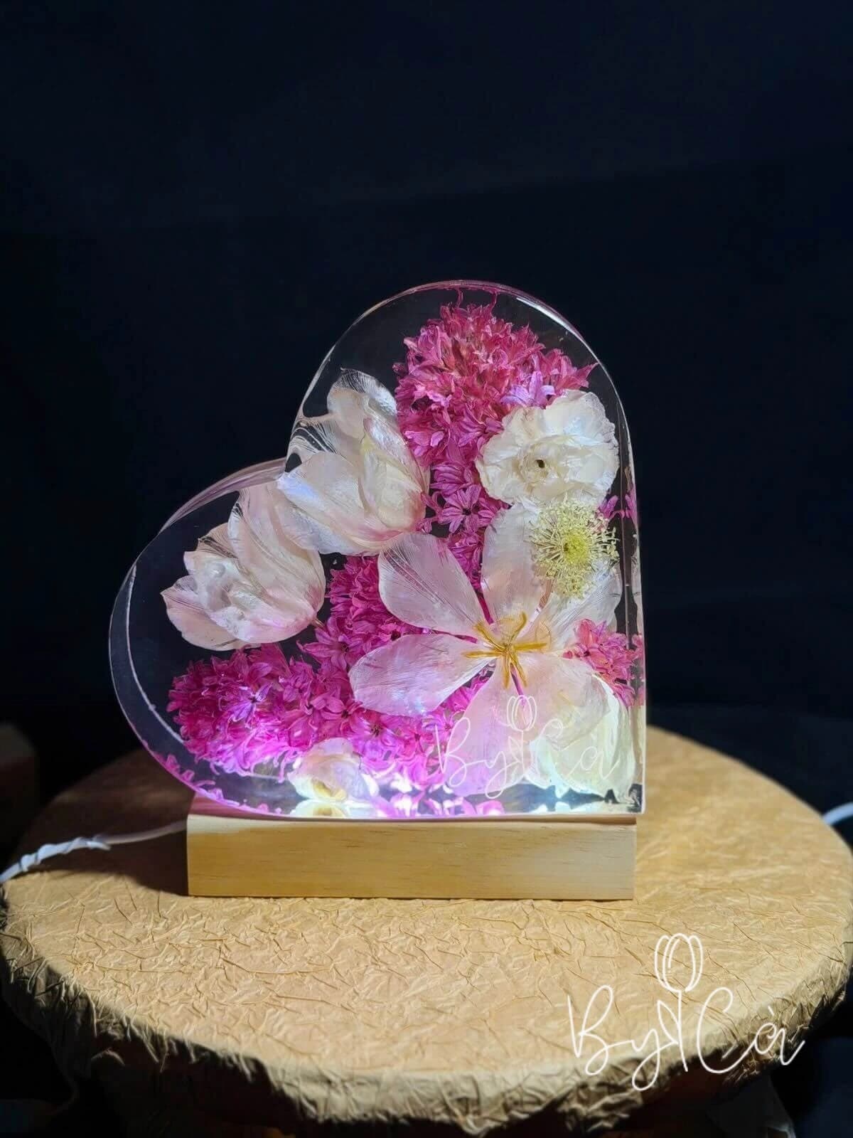 Đèn hoa trái tim 17x23 cm